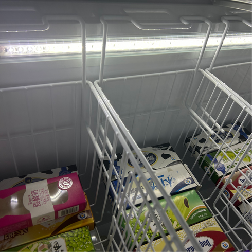 Exquisite Curved Glass Display Chest Freezers with LED Light - SD235K