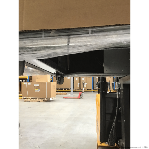 2NDs: Thermaster Supermarket Panorama 3 Door Chiller Display - DC-187B-SA1-2