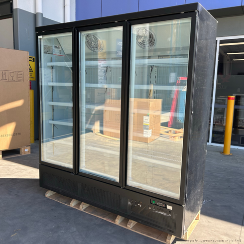 2NDs: Thermaster Triple Door Supermarket Freezer - LG-1500BGBMF-QLD126