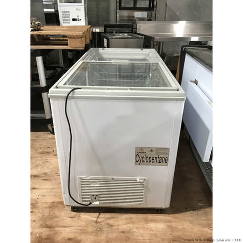 2NDs: Thermaster Heavy Duty Chest Freezer with Glass Sliding Lids - WD-400F-QLD329